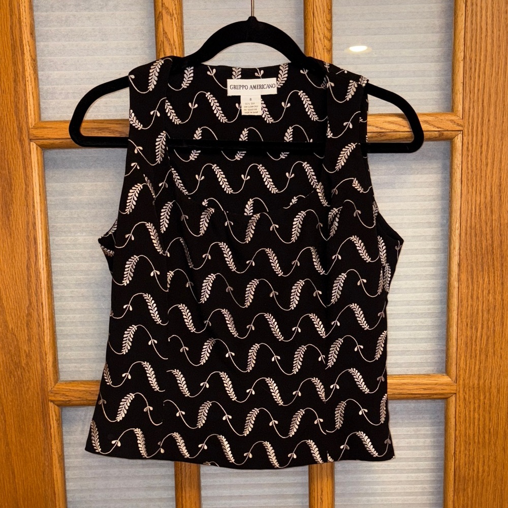 EUC Gruppo Americano Silk Embroidered Top